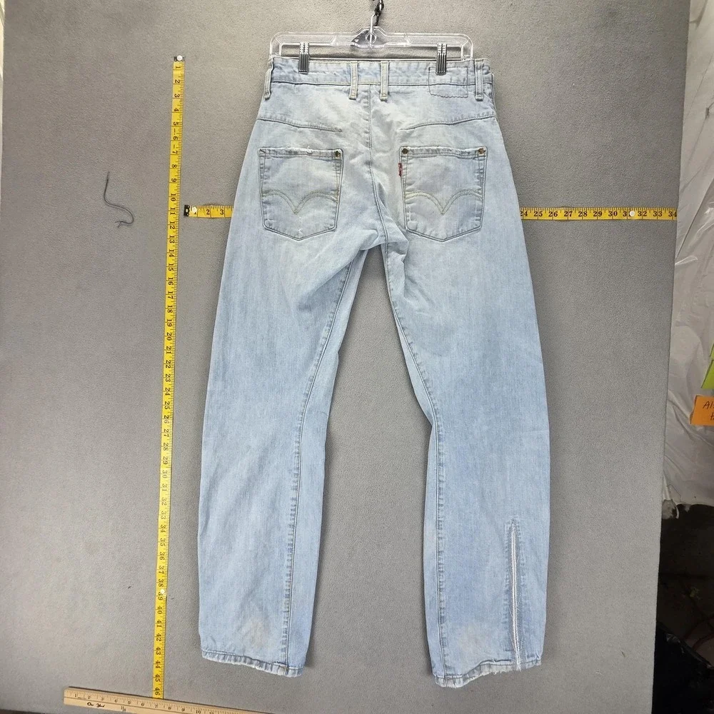 Levis 11767 important